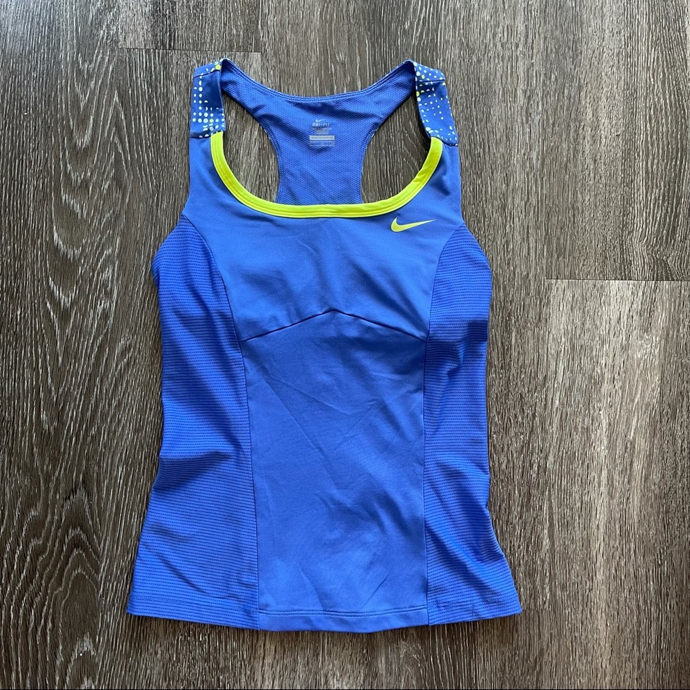 Nike activewear/tennis top